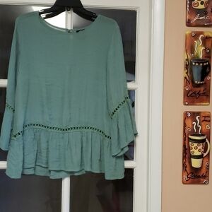 Bobeau 3/4 length sleeve tunic blouse